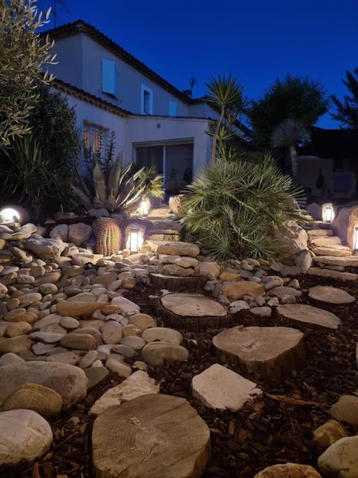 Une Oasis au Pays de Cézanne Aix-en-Provence Esterno foto